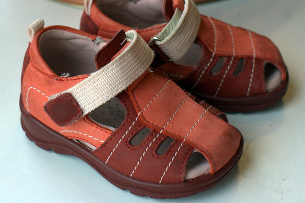 zapatos ortopédicos infantiles en Carethy.es
